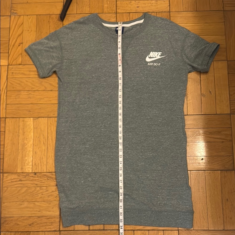 Nike Womens Short Sleeve T-Shirt Dress - Size L - Like New - Picture 7 of 7